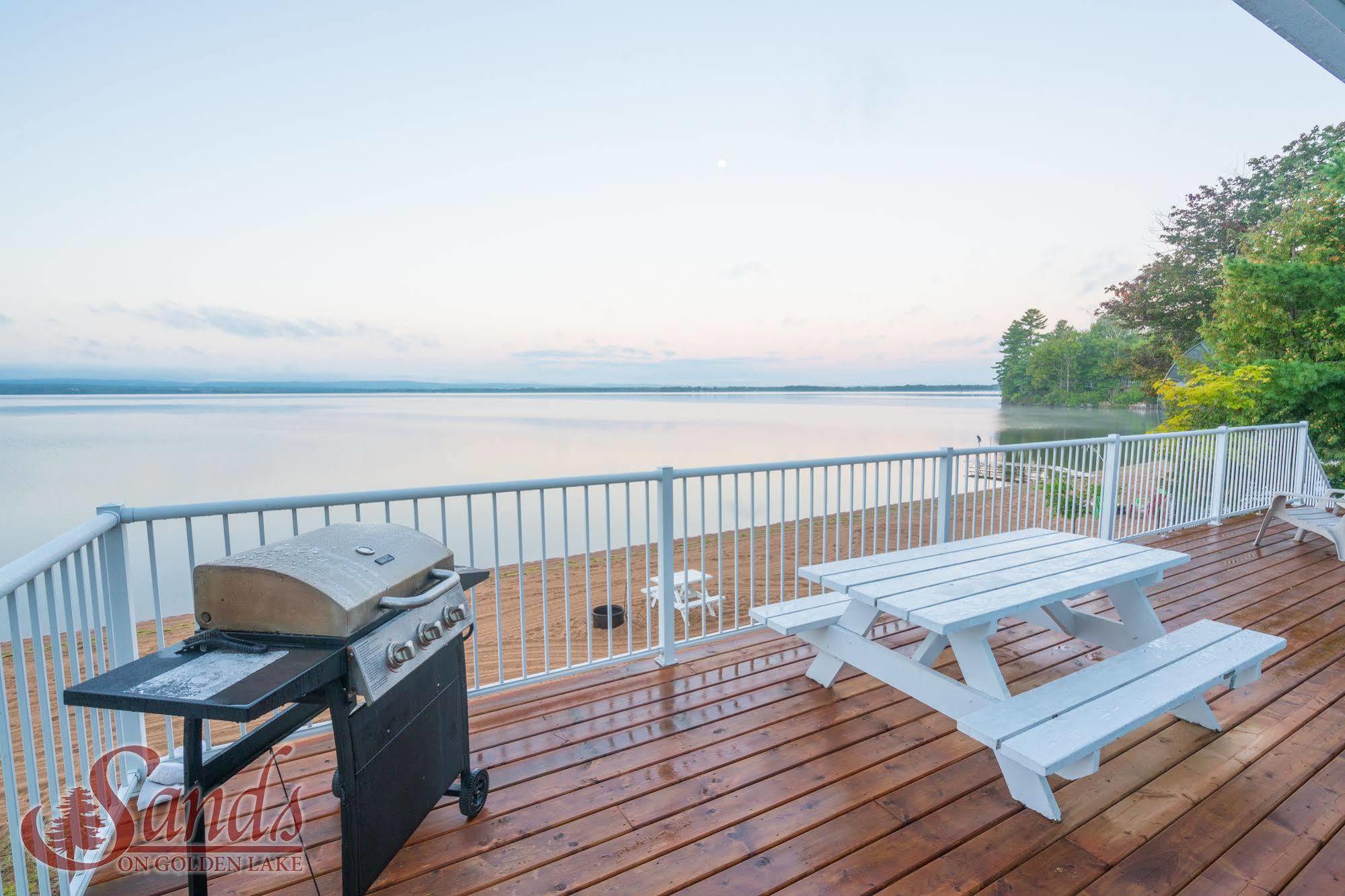 Sands On Golden Lake Exterior foto